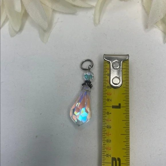 Crystal Teardrop Pendant Charm EUC - Picture 3 of 3